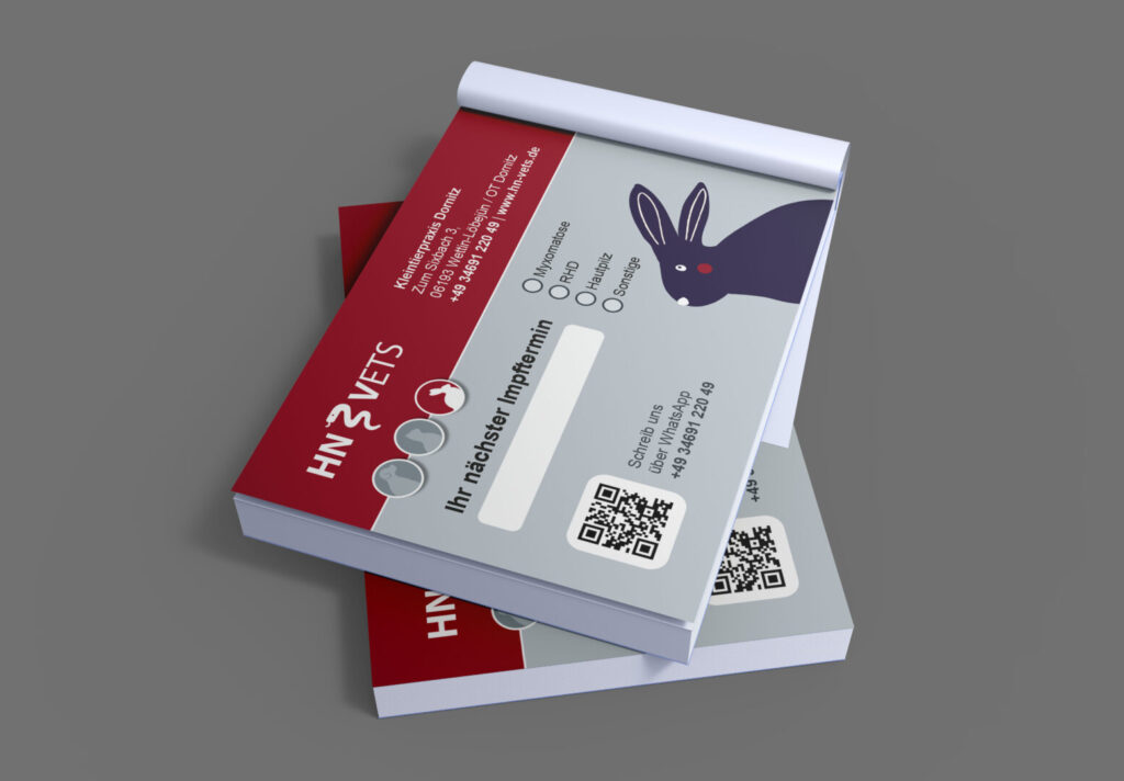 HN Vets Terminzettel im neuen Markenauftritt mit Illustrationen und QR‑Code auf grauem Hintergrund