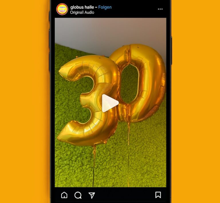 Video thumbnail of gold '30' balloon balloons on a green carpet, indicating a 30th celebration post.