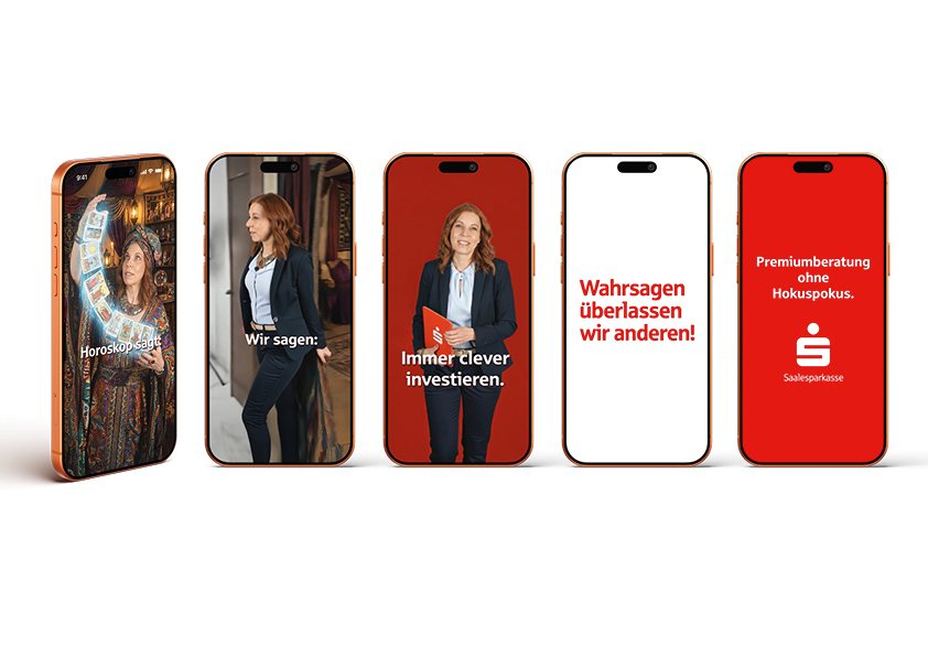 Five smartphones in a row showing German ad messages: 'Horoskop sagt', 'Wir sagen:', 'Immer clever investieren.', 'Wahrsagen überlassen wir anderen!', 'Premiumberatung ohne Hokuspokus' with a bank logo.